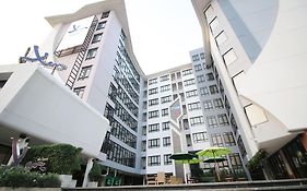 Xen Hotel Nakhon Pathom - Sha Plus